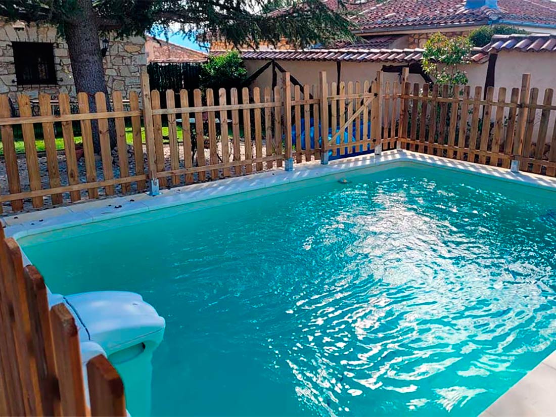 Casa rural Villa Pedraza ¿Quieres ver cómo es nuestra piscina?